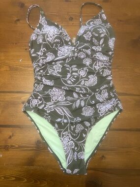 Cupshe Olive One-Piece Swimsuit with Lilac Floral Pattern